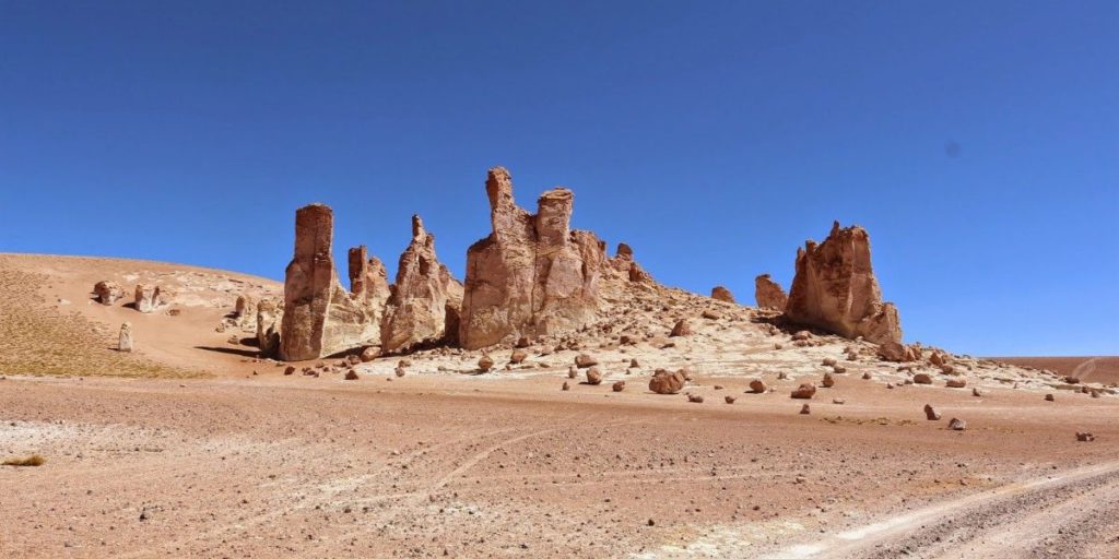 Pacana szerzetesek az Atacama sivatagban