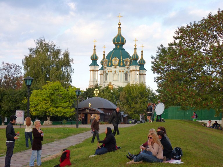 Európa egyik legzöldebb és legősibb városa békeidőben. Fotó: Zelei Anna
A kijevi erdő