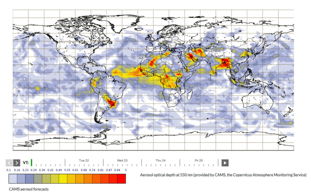 A CAMS előrejelzései a teljes aeroszol optikai mélységre vonatkozóan Európa felett, 2022. február 21-én. Kép: copernicus.eu