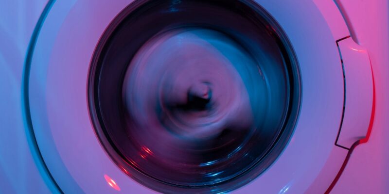 Engin Akyurt fotója a Pexelsről: https://www.pexels.com/hu-hu/foto/mosoda-forgas-porges-tisztitas-6492062/